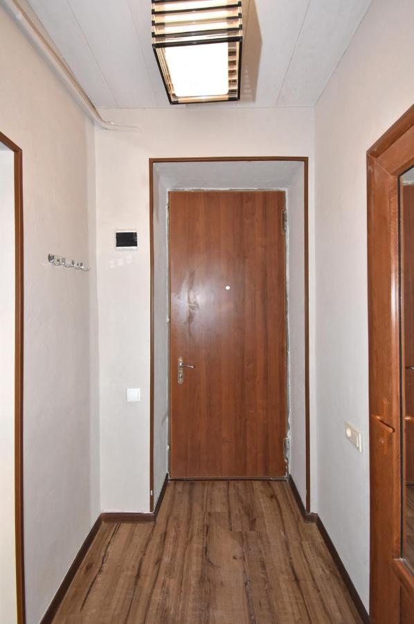 Apartment Near Sasundci Davit Metro Station 耶烈万 外观 照片